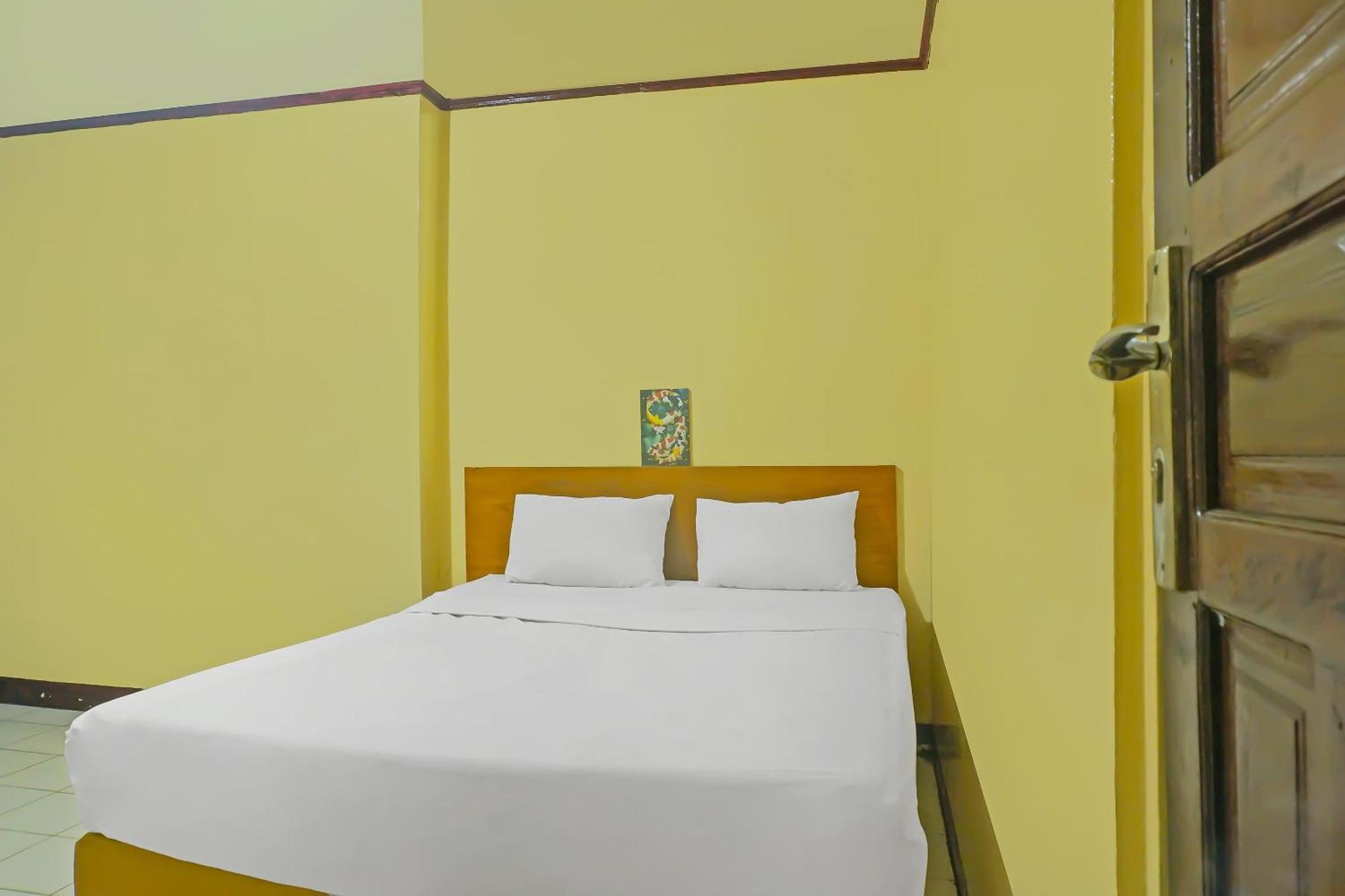Готель Spot On 92466 Adam Kost Syariahnearwisata Jembatan Barito Банджармасін Екстер'єр фото